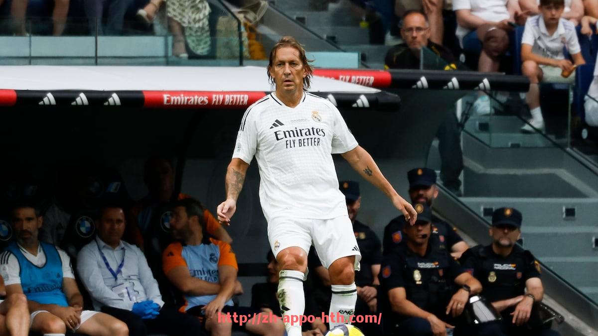 华体会hth官方网站下载-世俱杯比赛录像精编推荐：高光时刻、失误片段与技术剪辑